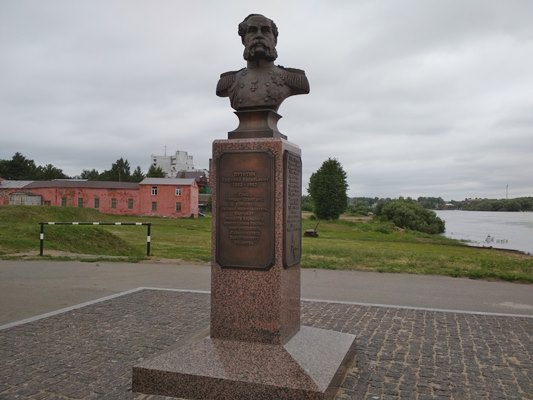 Бюст Е.В. Путятина Бюст Е.В. Путятина